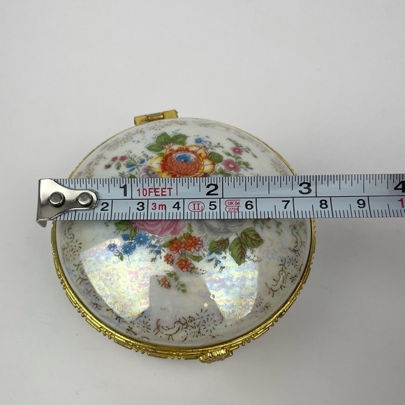 Vintage Porcelain Trinket Box - Picture 5 of 9